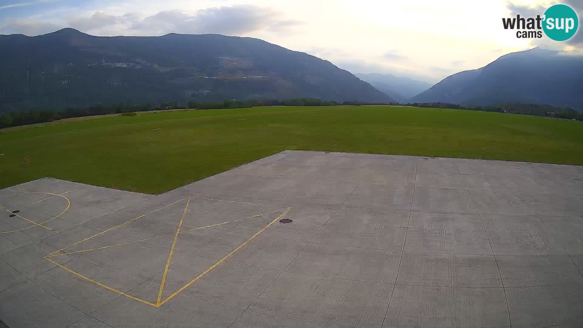 Bovec airport webcam – Skydive Bovec