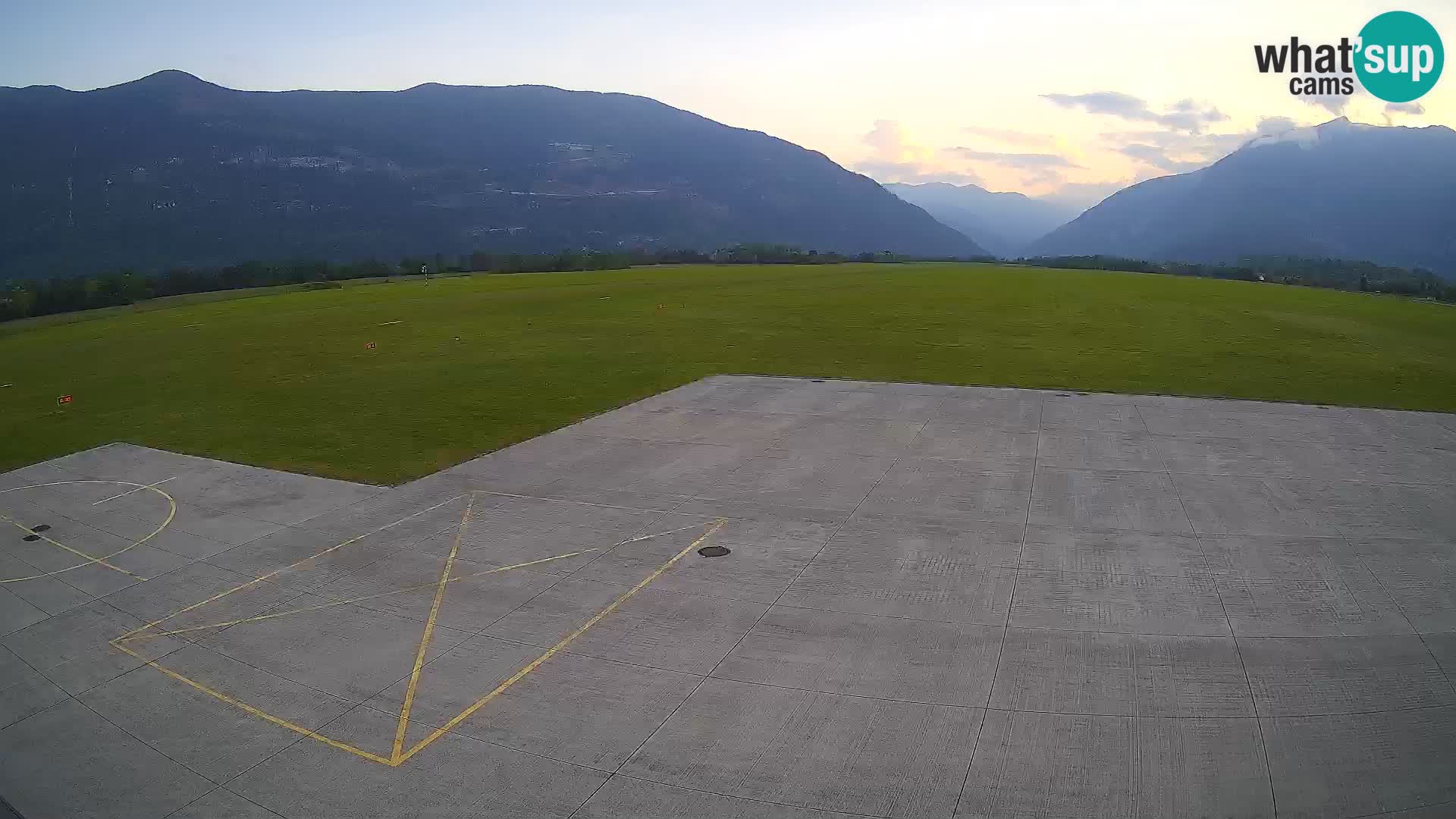 Cámara web del aeropuerto de Bovec – Skydive Bovec