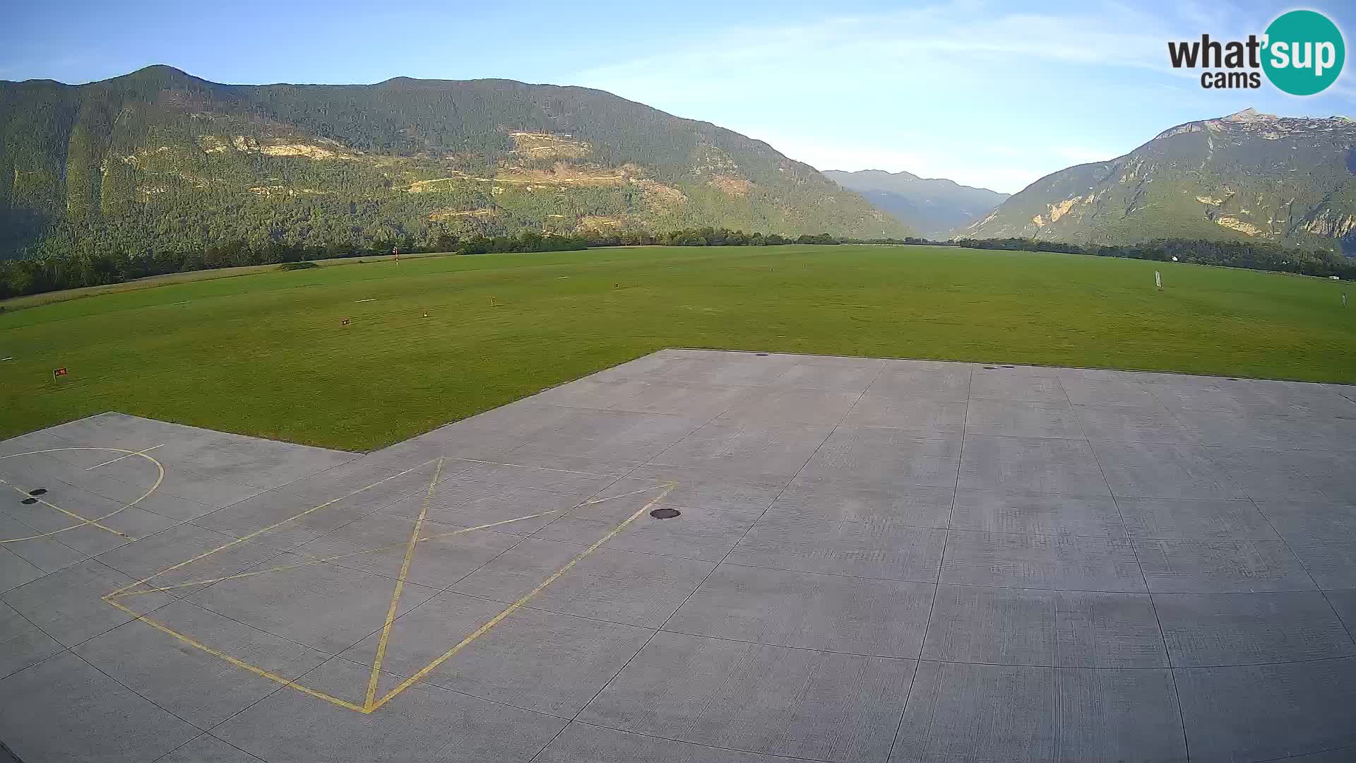 Bovec airport webcam – Skydive Bovec
