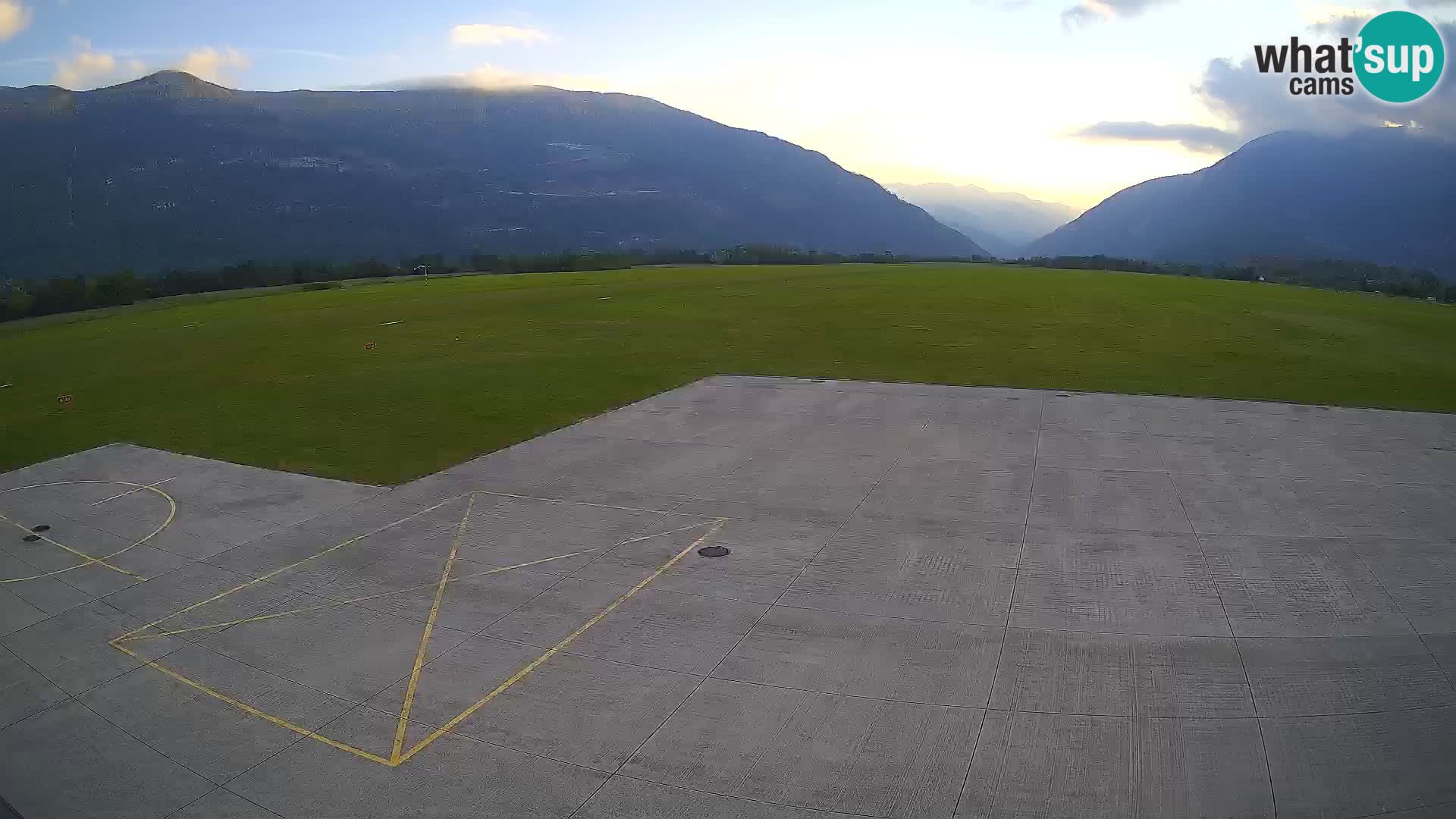 Cámara web del aeropuerto de Bovec – Skydive Bovec