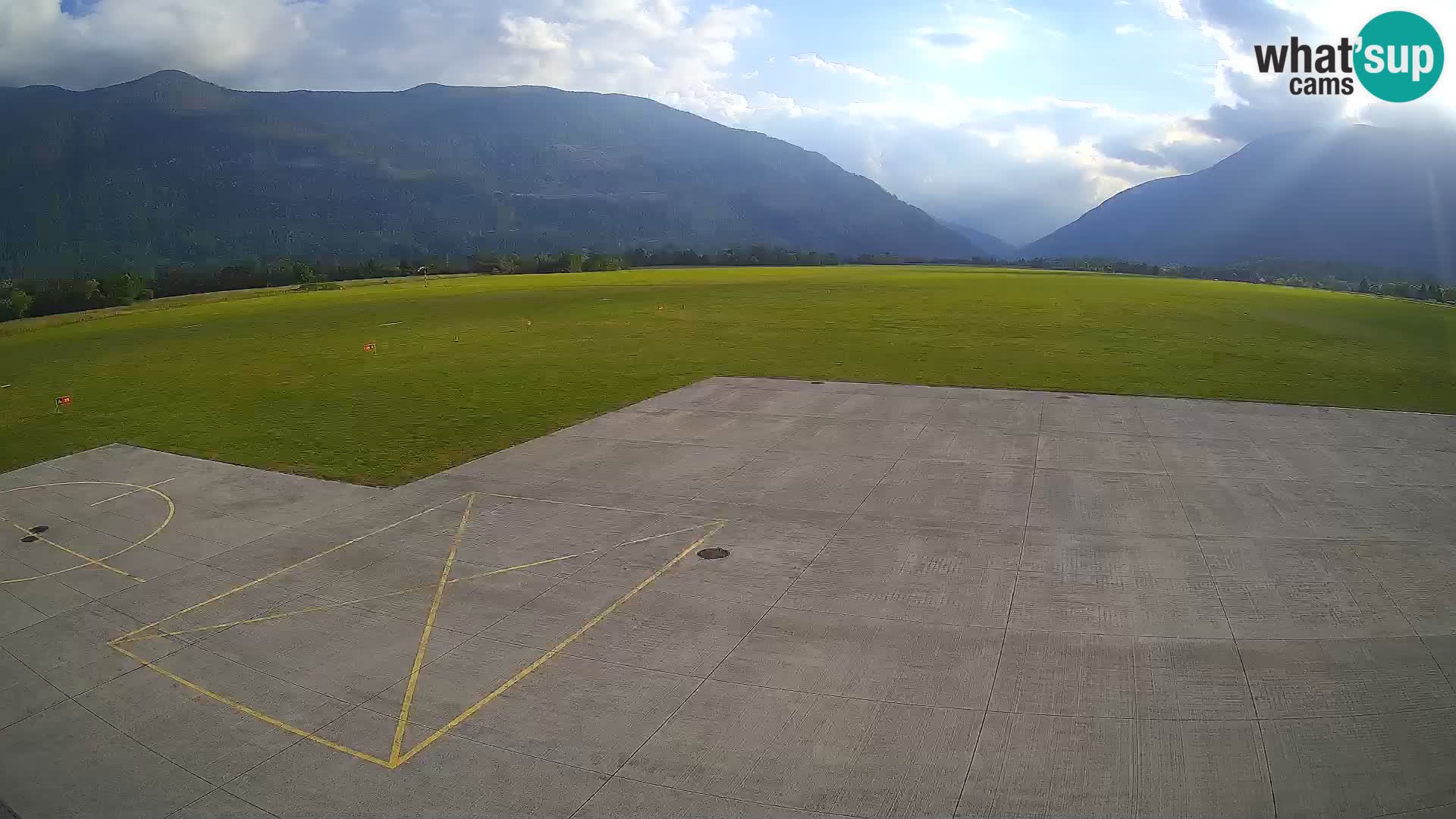 L’aeroporto di Bovec webcam – Skydive Bovec