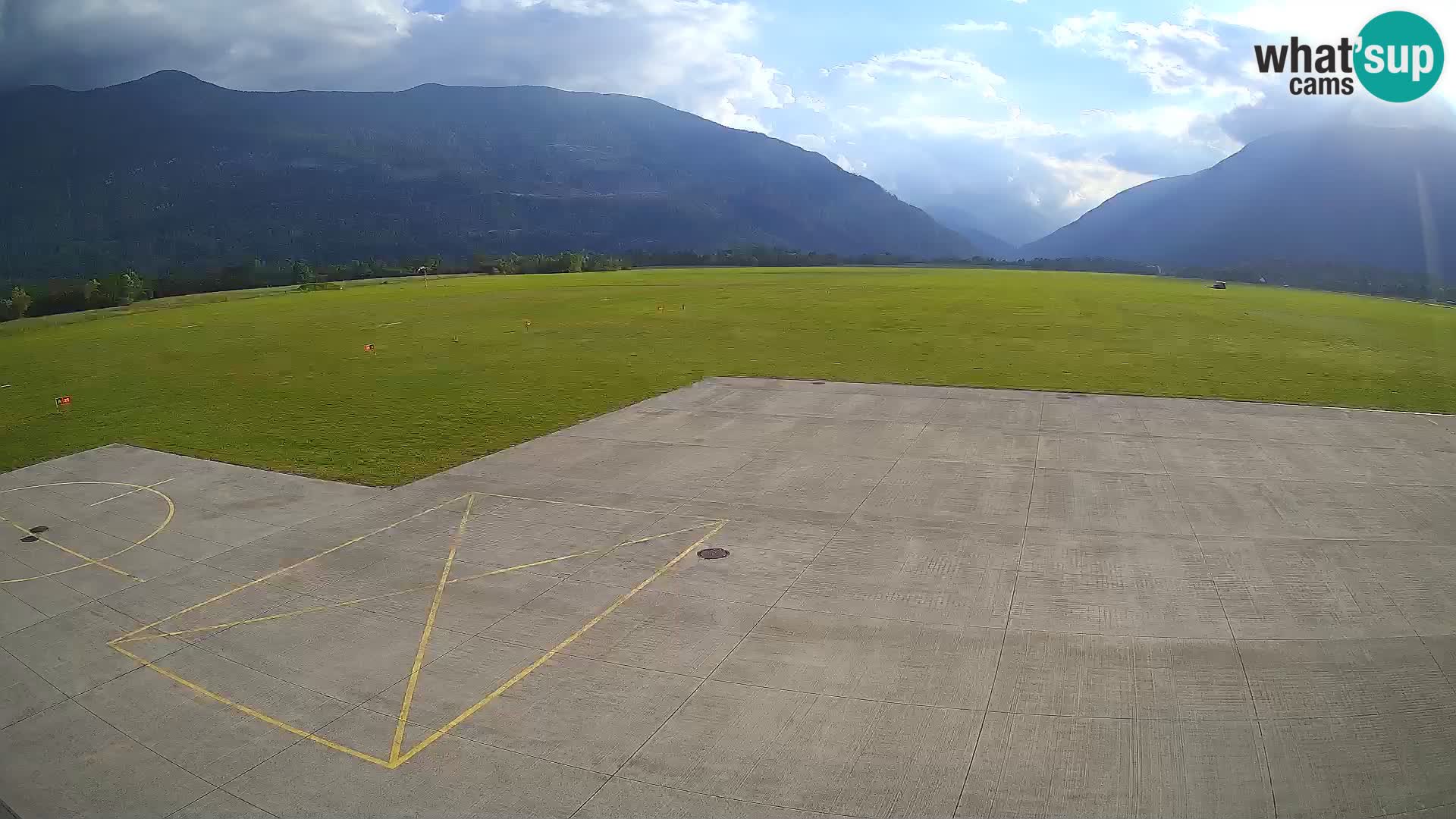 Cámara web del aeropuerto de Bovec – Skydive Bovec