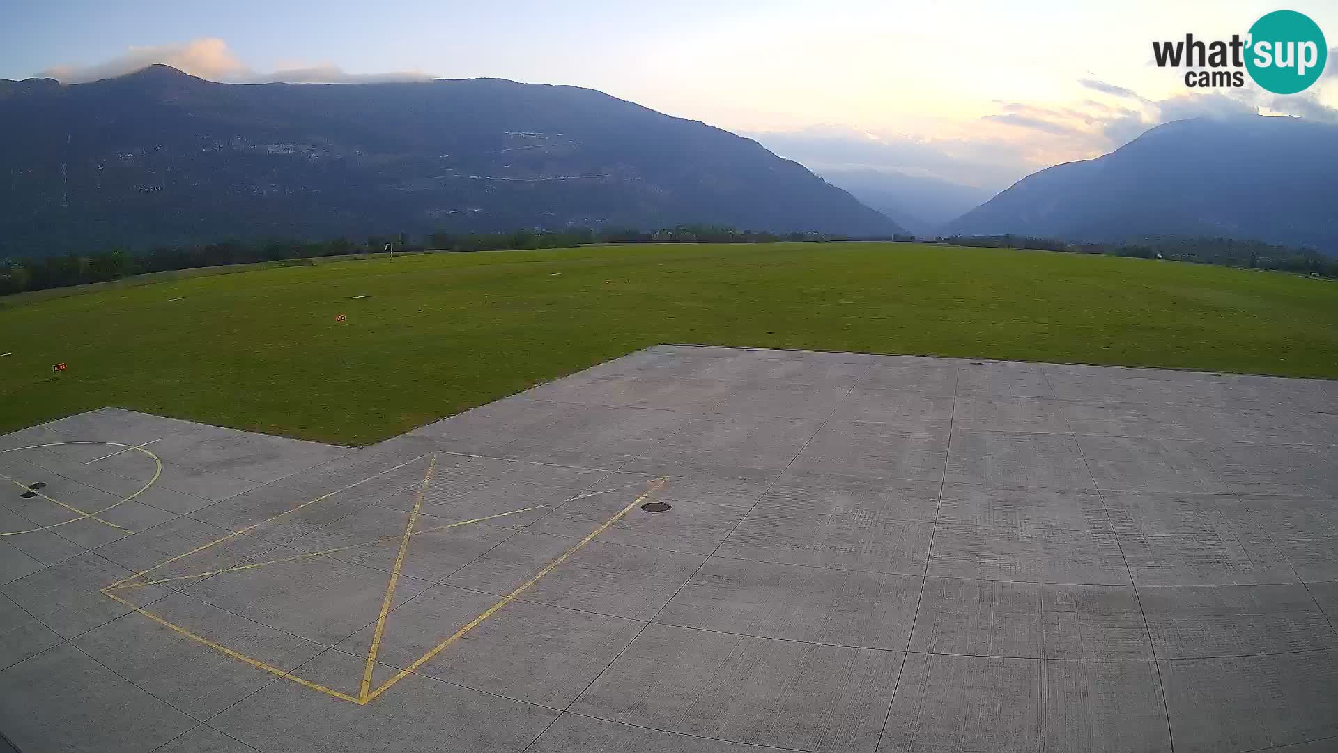 Cámara web del aeropuerto de Bovec – Skydive Bovec