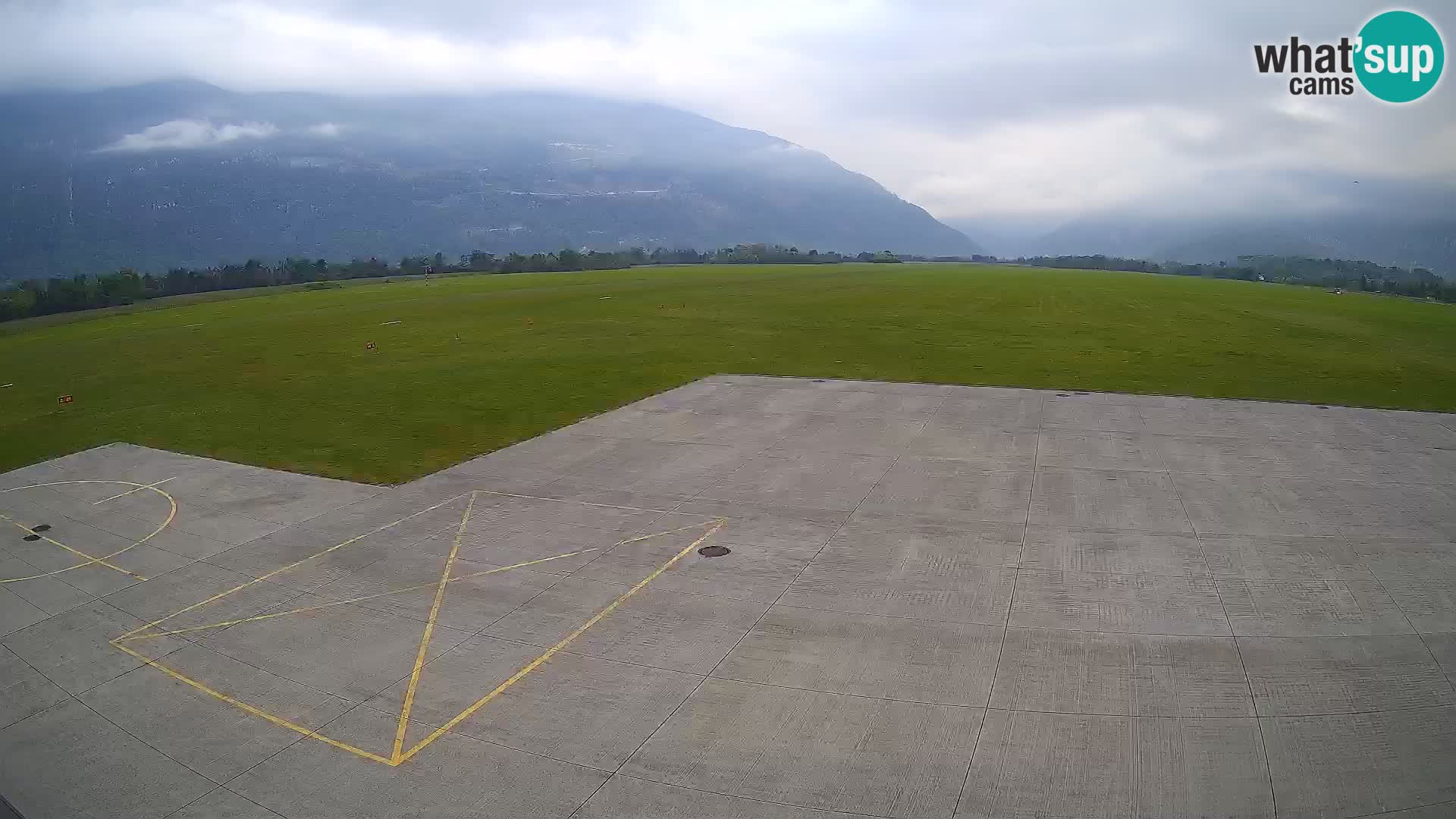 Bovec airport webcam – Skydive Bovec
