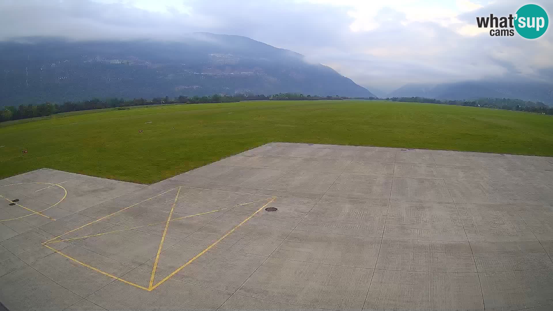 Cámara web del aeropuerto de Bovec – Skydive Bovec