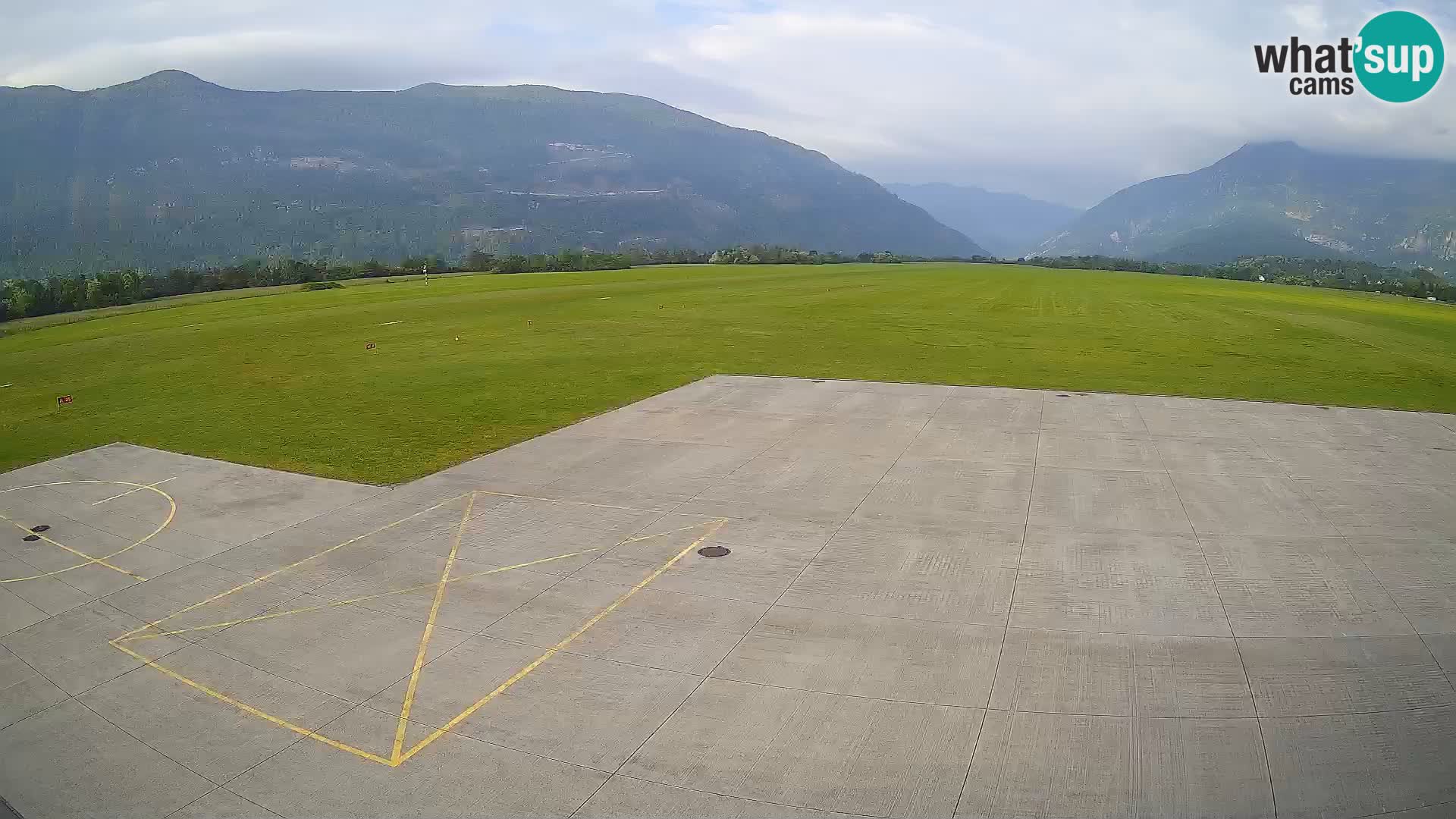Web kamera zračne luke Bovec – Skydive Bovec