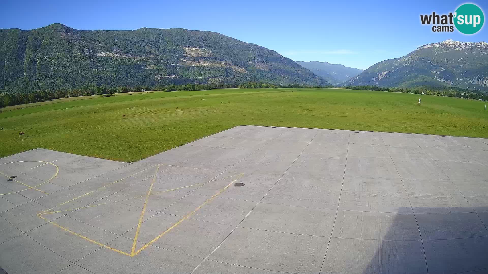 Web kamera zračne luke Bovec – Skydive Bovec
