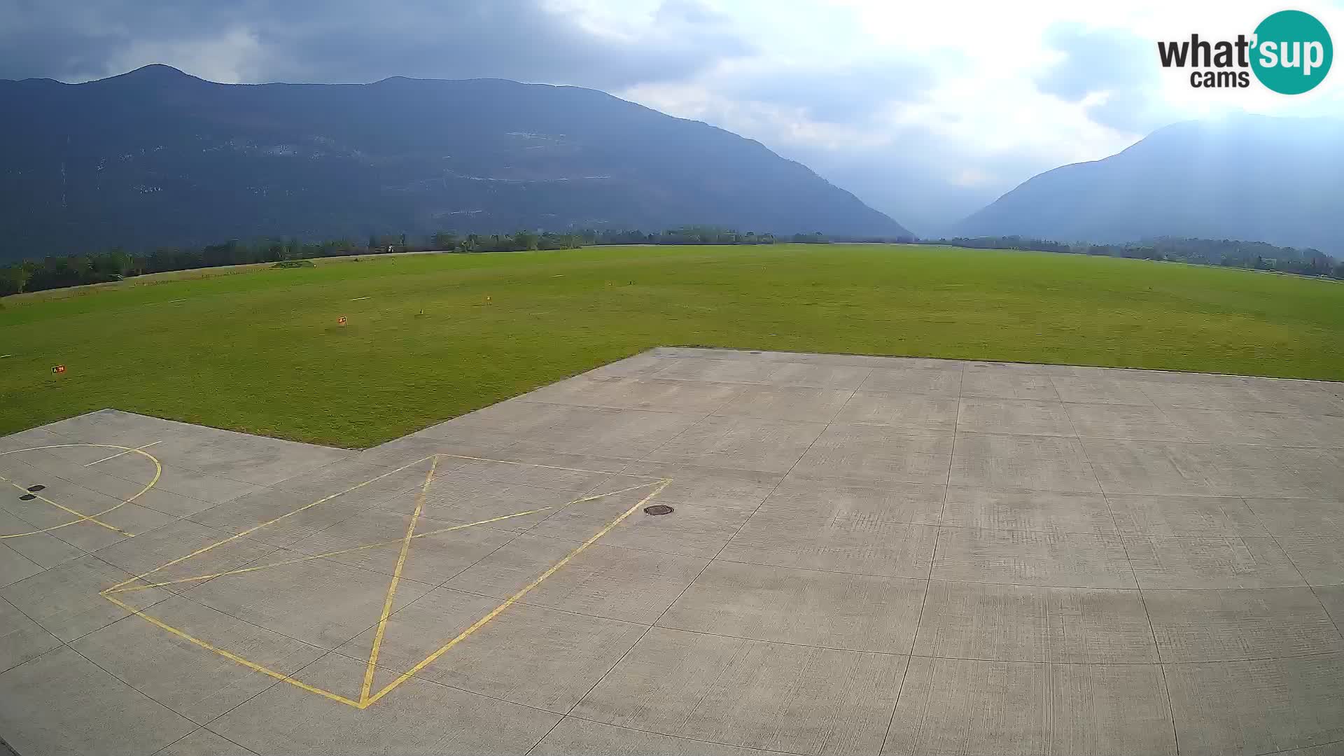 Cámara web del aeropuerto de Bovec – Skydive Bovec