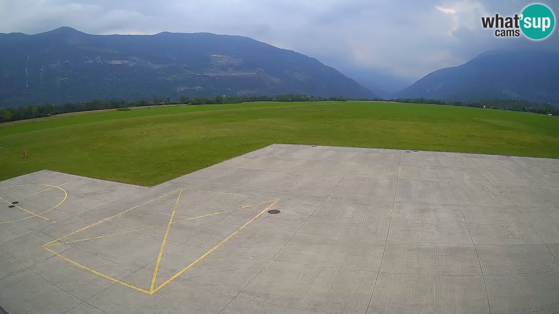 Web kamera zračne luke Bovec – Skydive Bovec