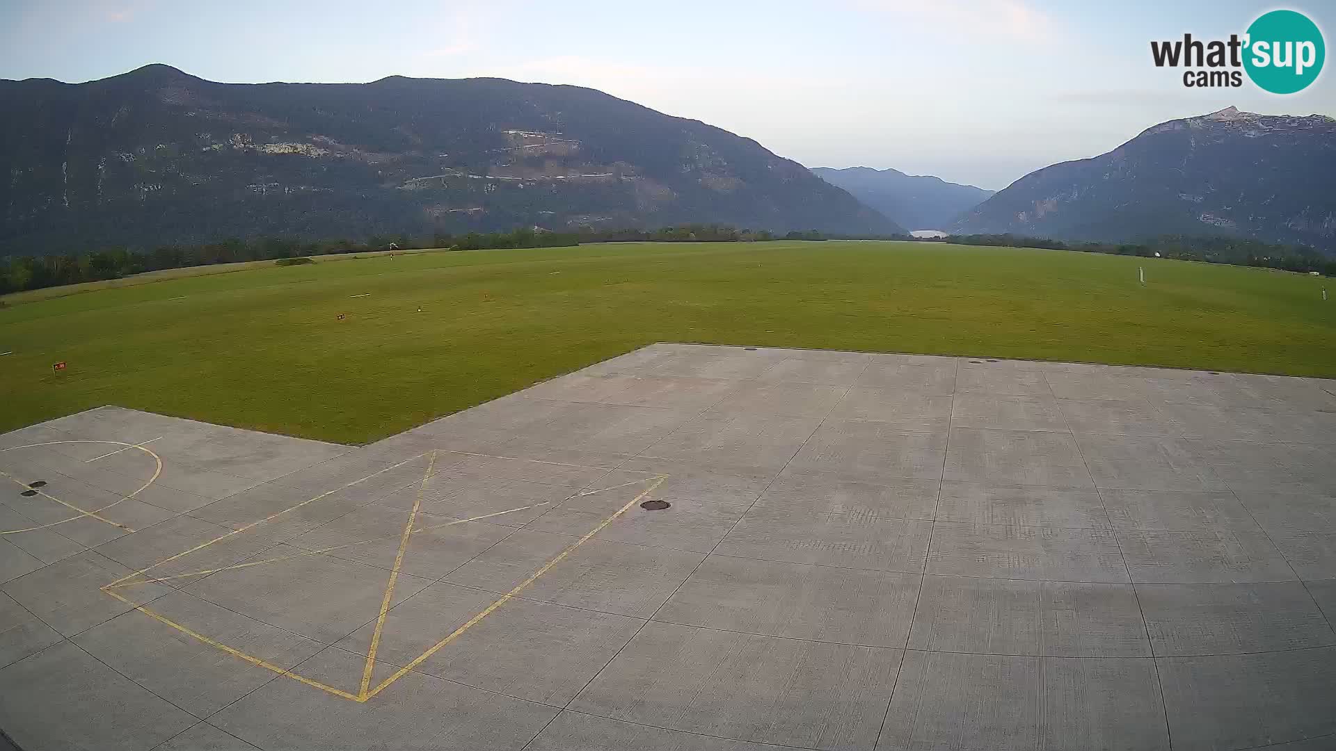 Bovec airport webcam – Skydive Bovec