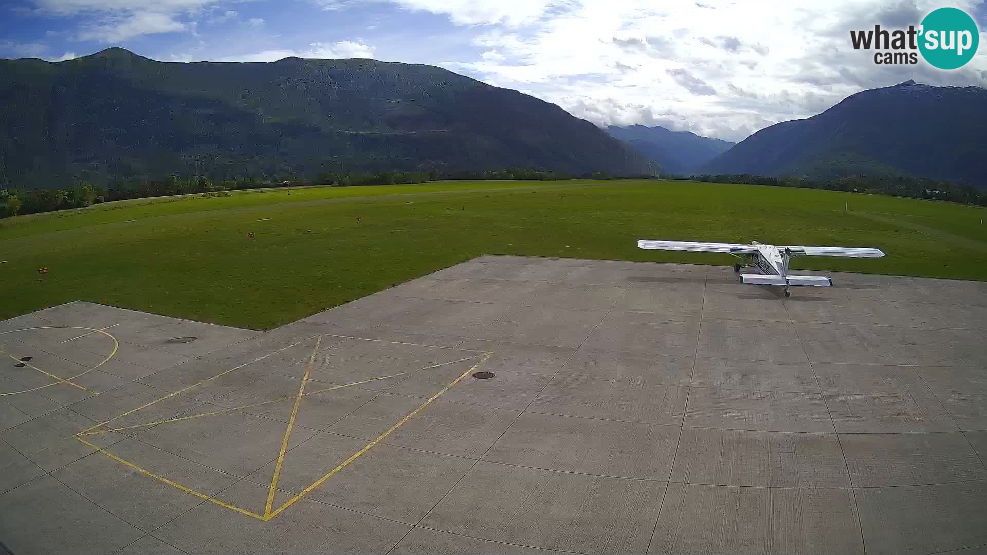 Bovec airport webcam – Skydive Bovec