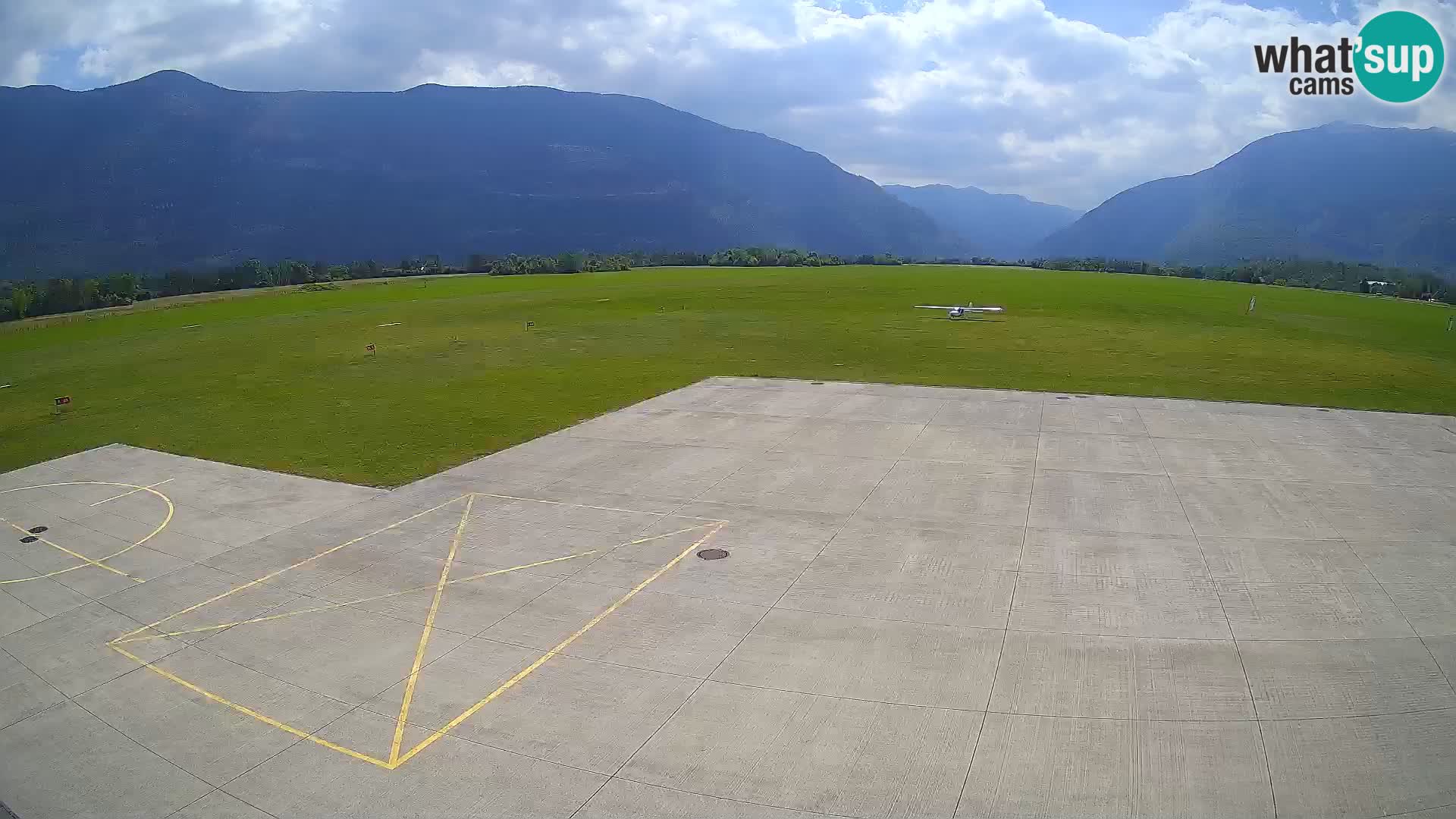 Bovec airport webcam – Skydive Bovec