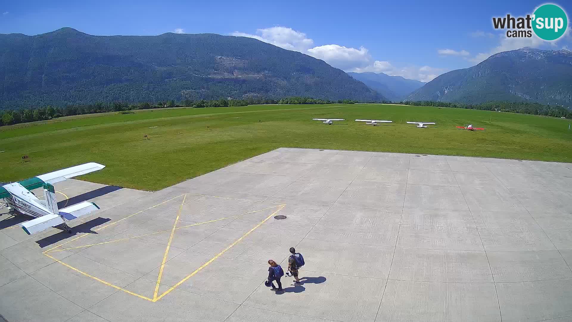 Bovec airport webcam – Skydive Bovec