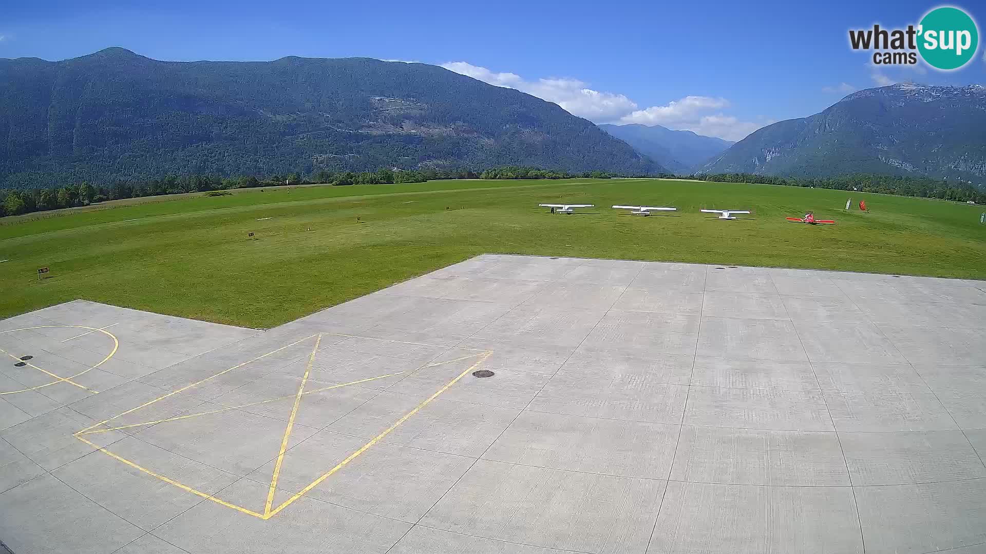 Web kamera zračne luke Bovec – Skydive Bovec