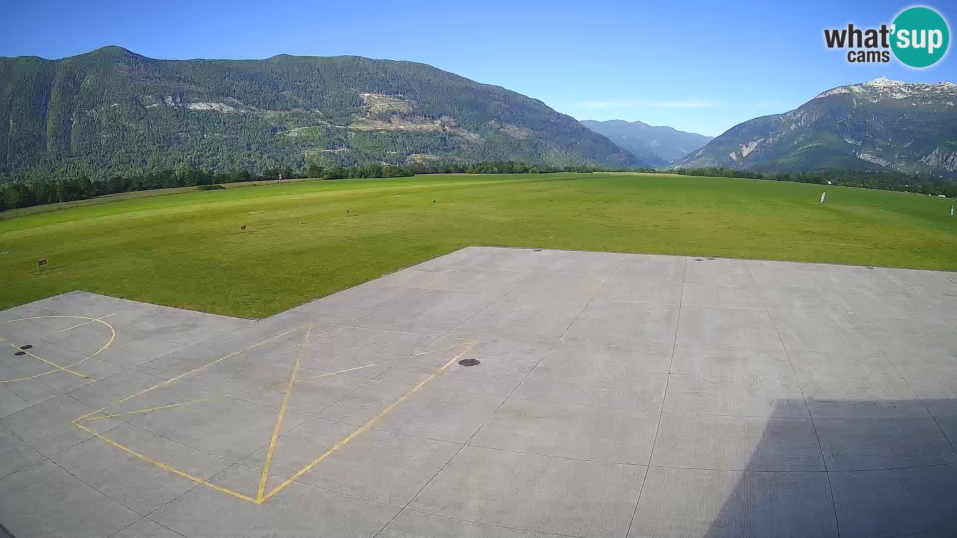 Bovec airport webcam – Skydive Bovec
