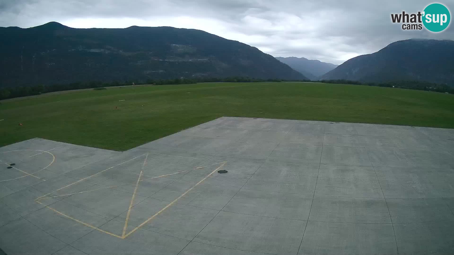 Bovec airport webcam – Skydive Bovec