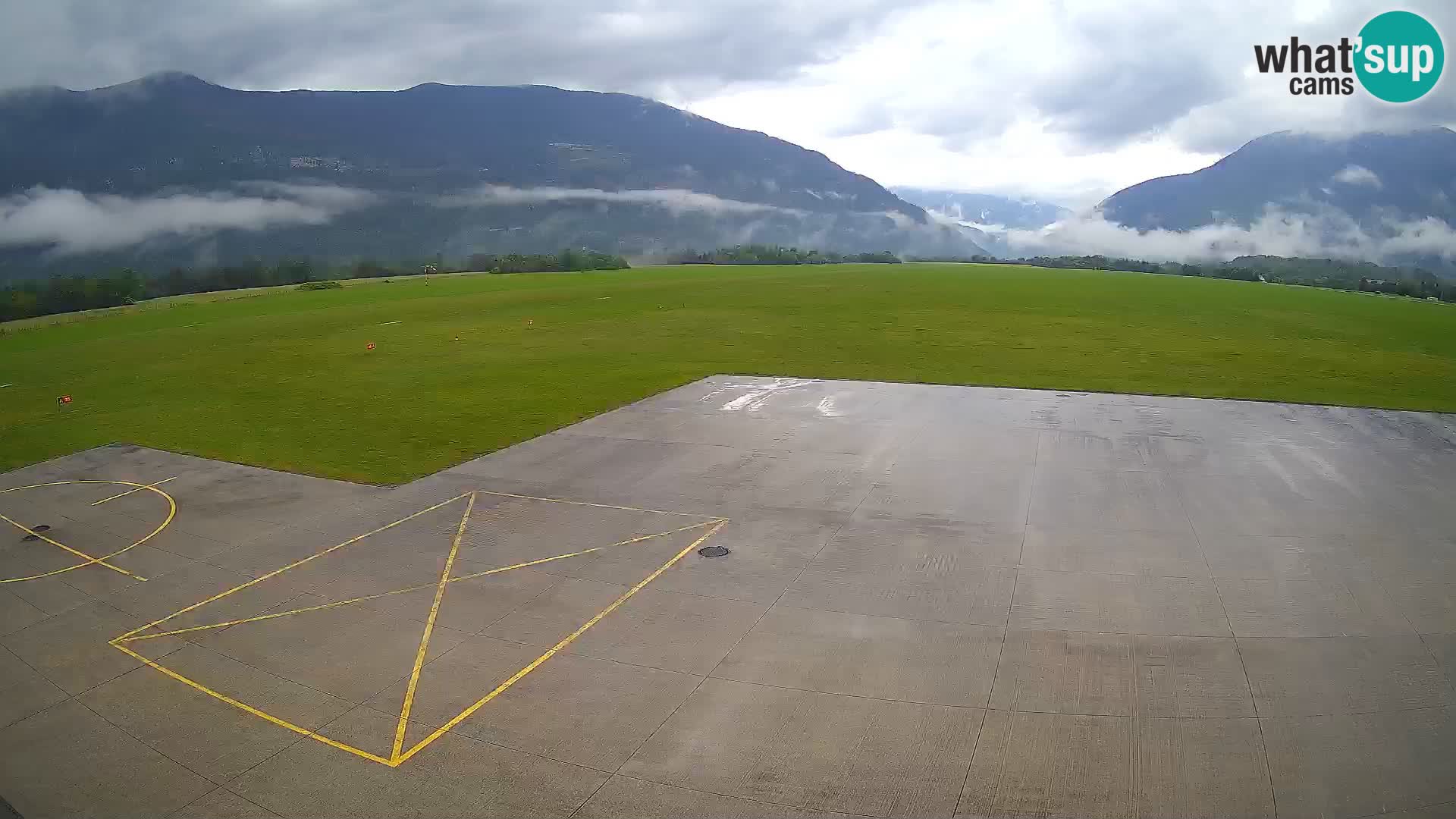 Bovec airport webcam – Skydive Bovec