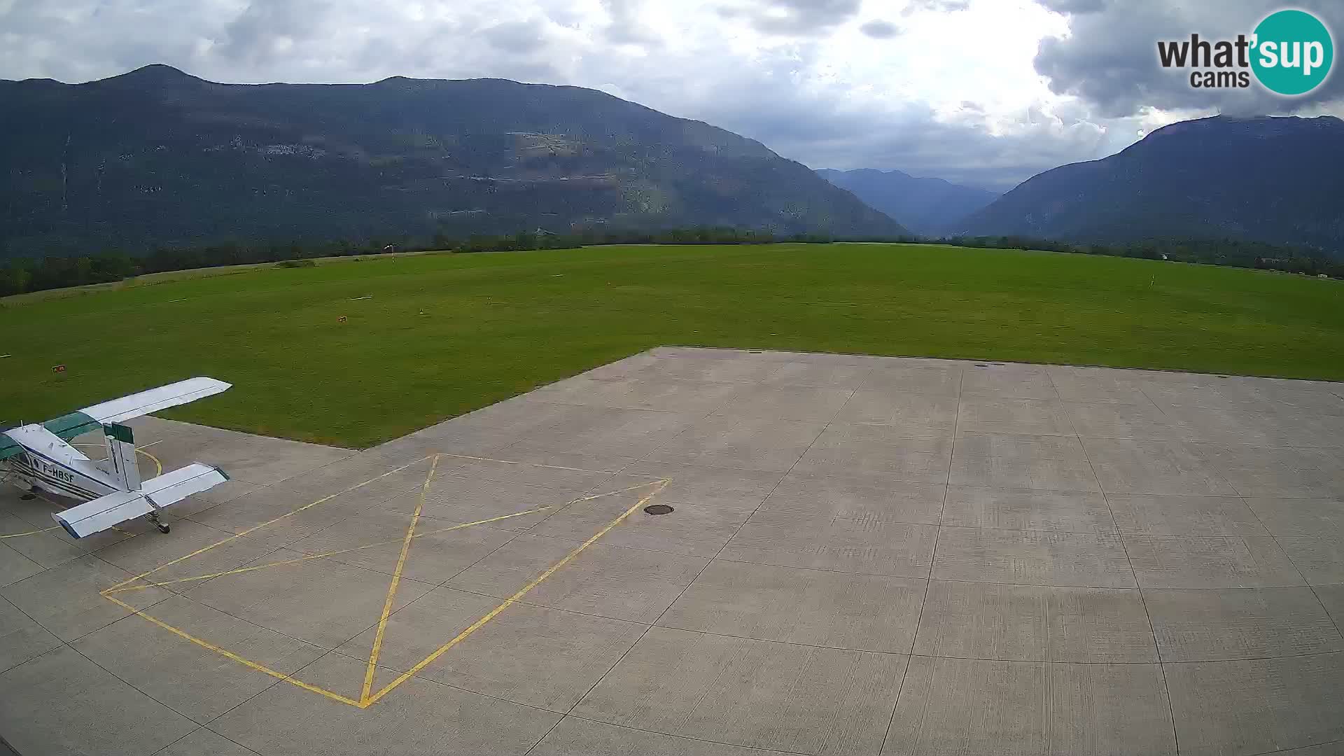 L’aeroporto di Bovec webcam – Skydive Bovec