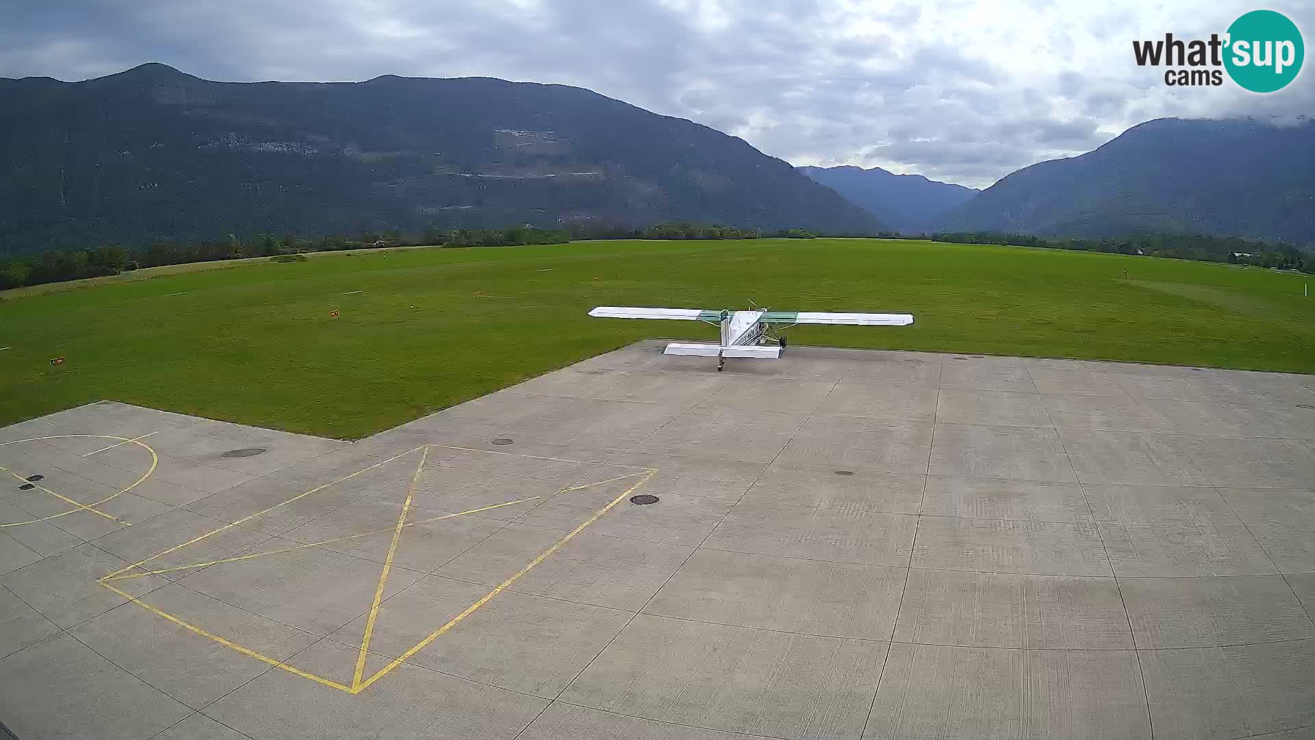 Bovec airport webcam – Skydive Bovec