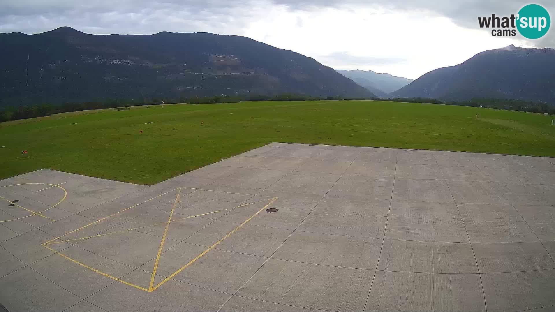 Webcam des Flughafens Bovec – Skydive Bovec