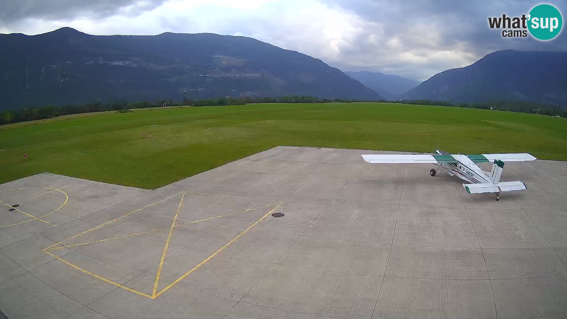Bovec airport webcam – Skydive Bovec