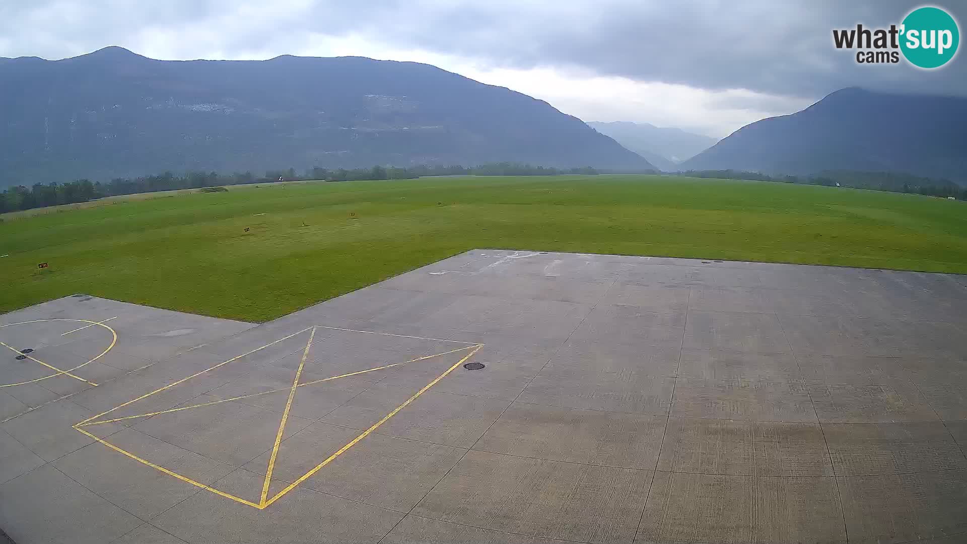 Bovec airport webcam – Skydive Bovec