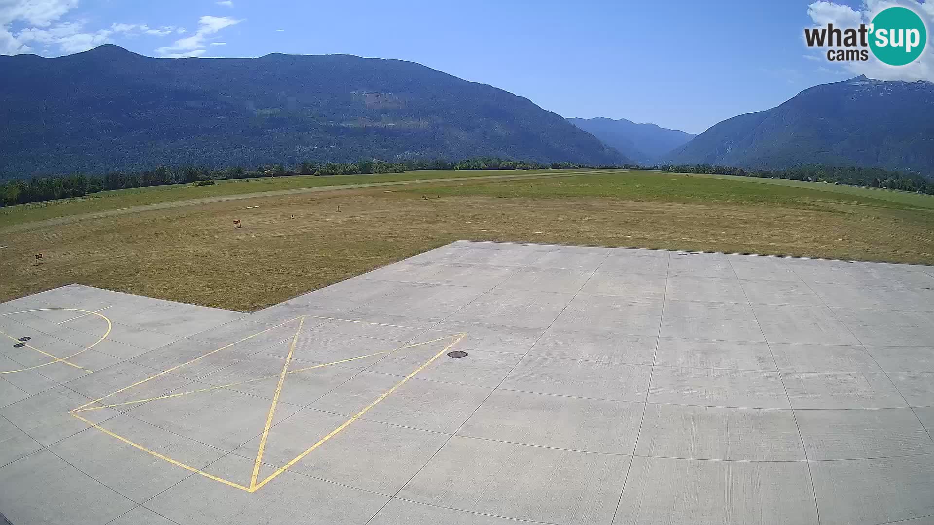 Bovec airport webcam – Skydive Bovec