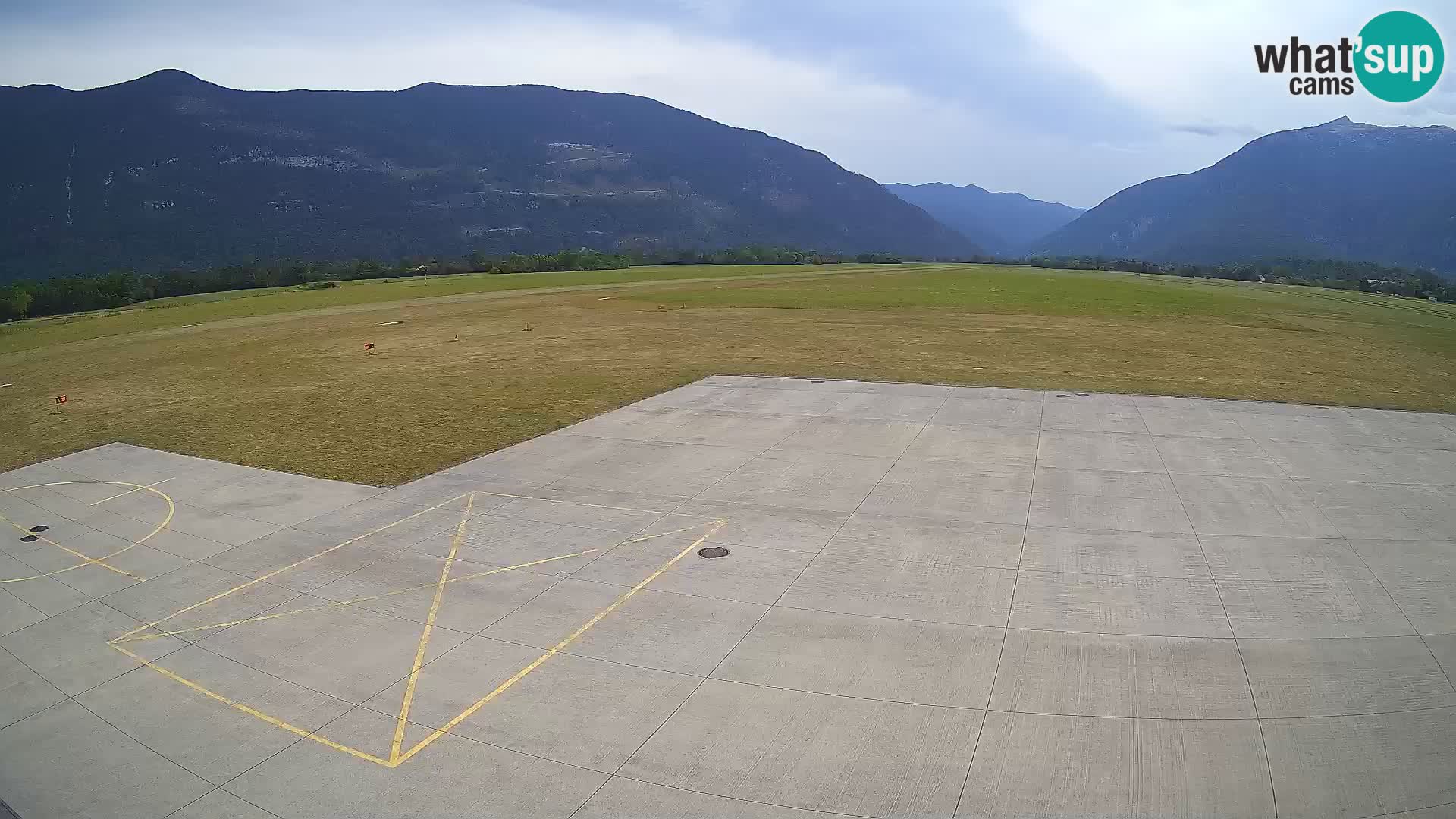 Web kamera zračne luke Bovec – Skydive Bovec