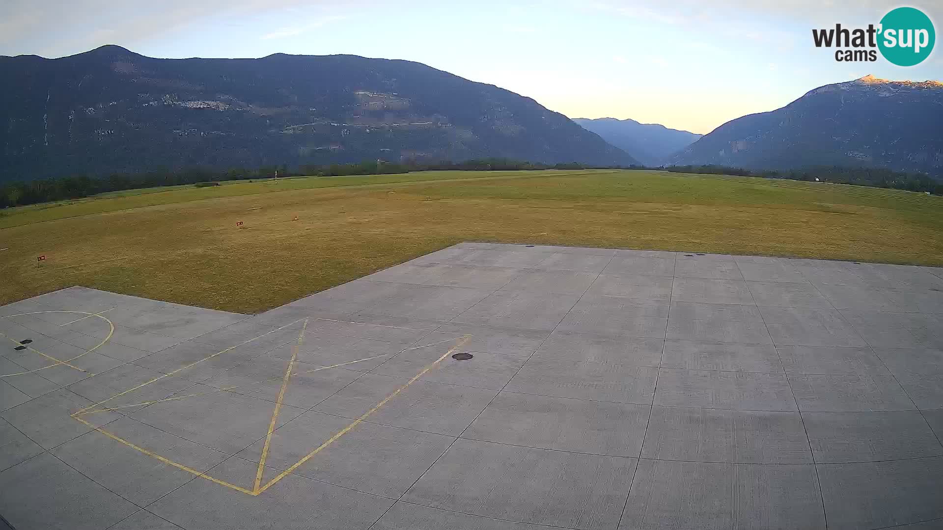 Bovec airport webcam – Skydive Bovec