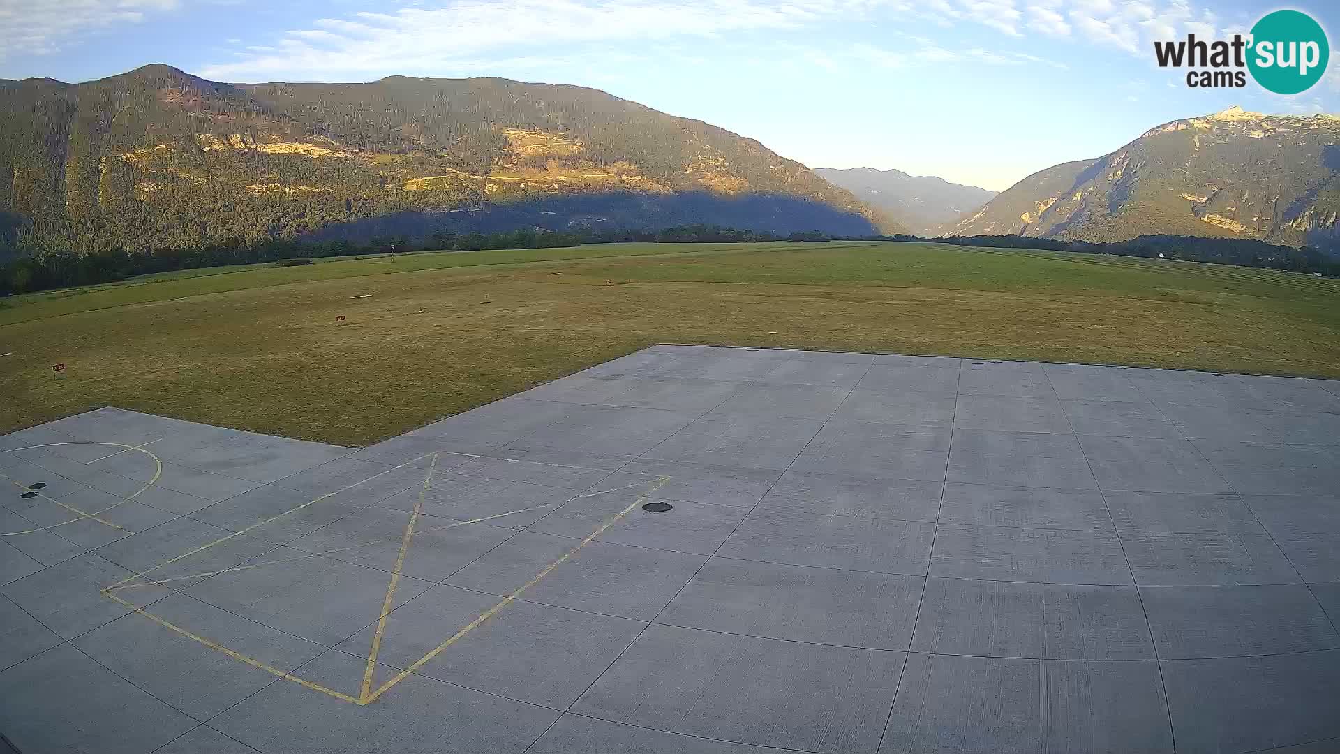 Bovec airport webcam – Skydive Bovec