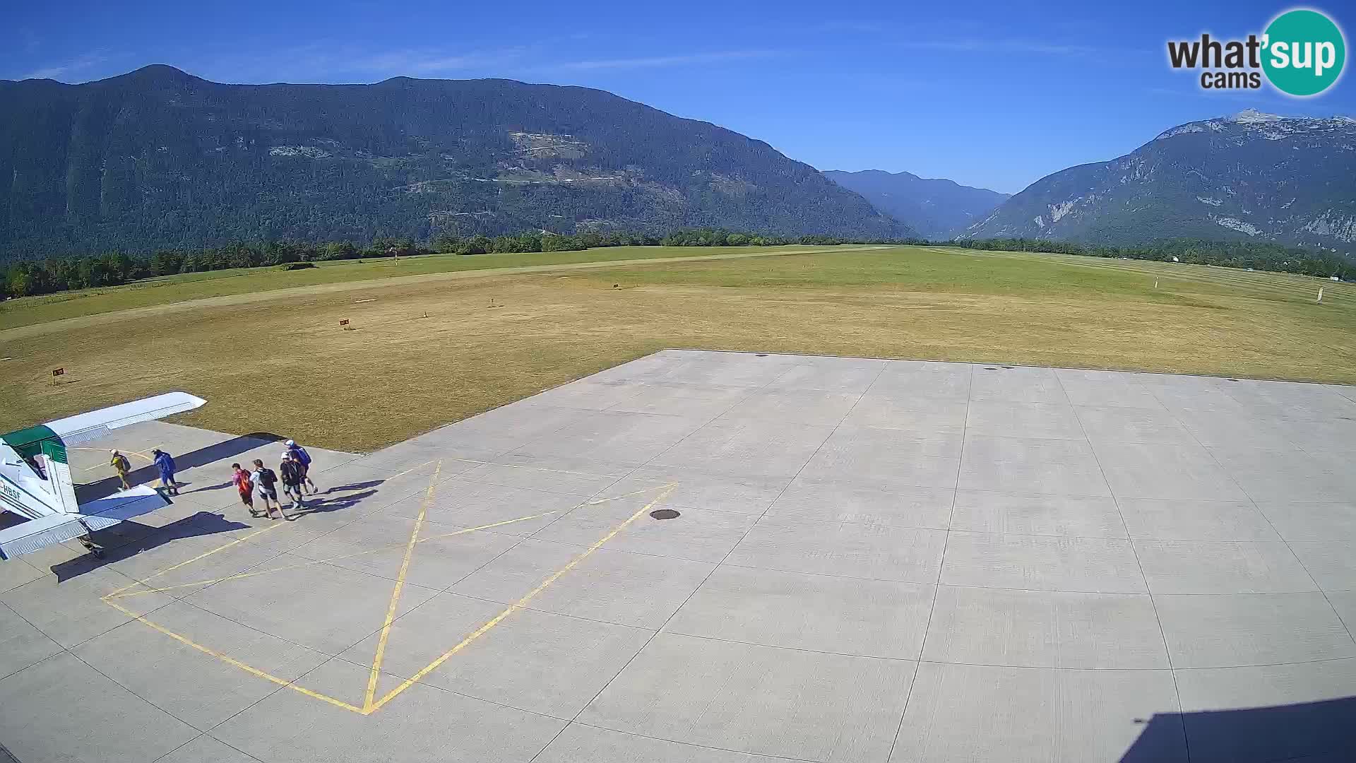 Web kamera zračne luke Bovec – Skydive Bovec
