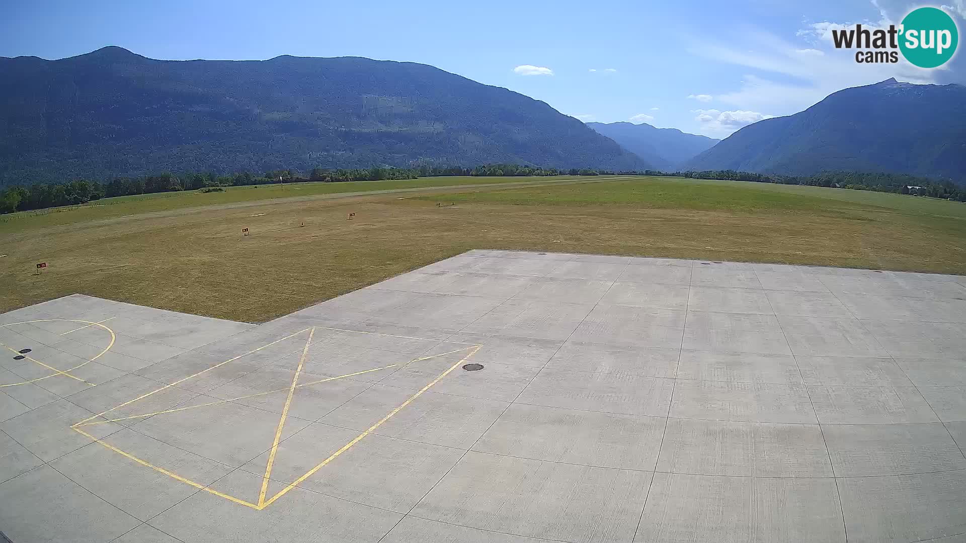 Bovec airport webcam – Skydive Bovec