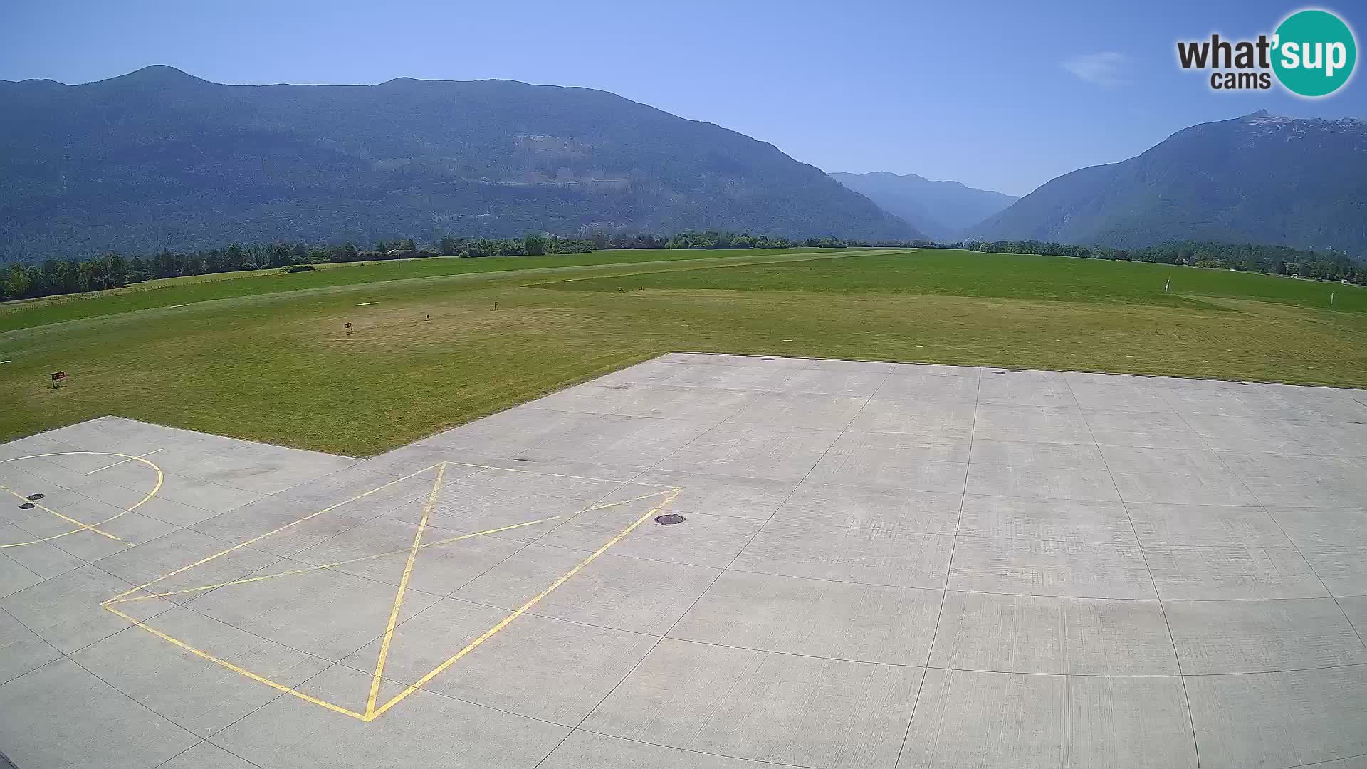 Bovec airport webcam – Skydive Bovec