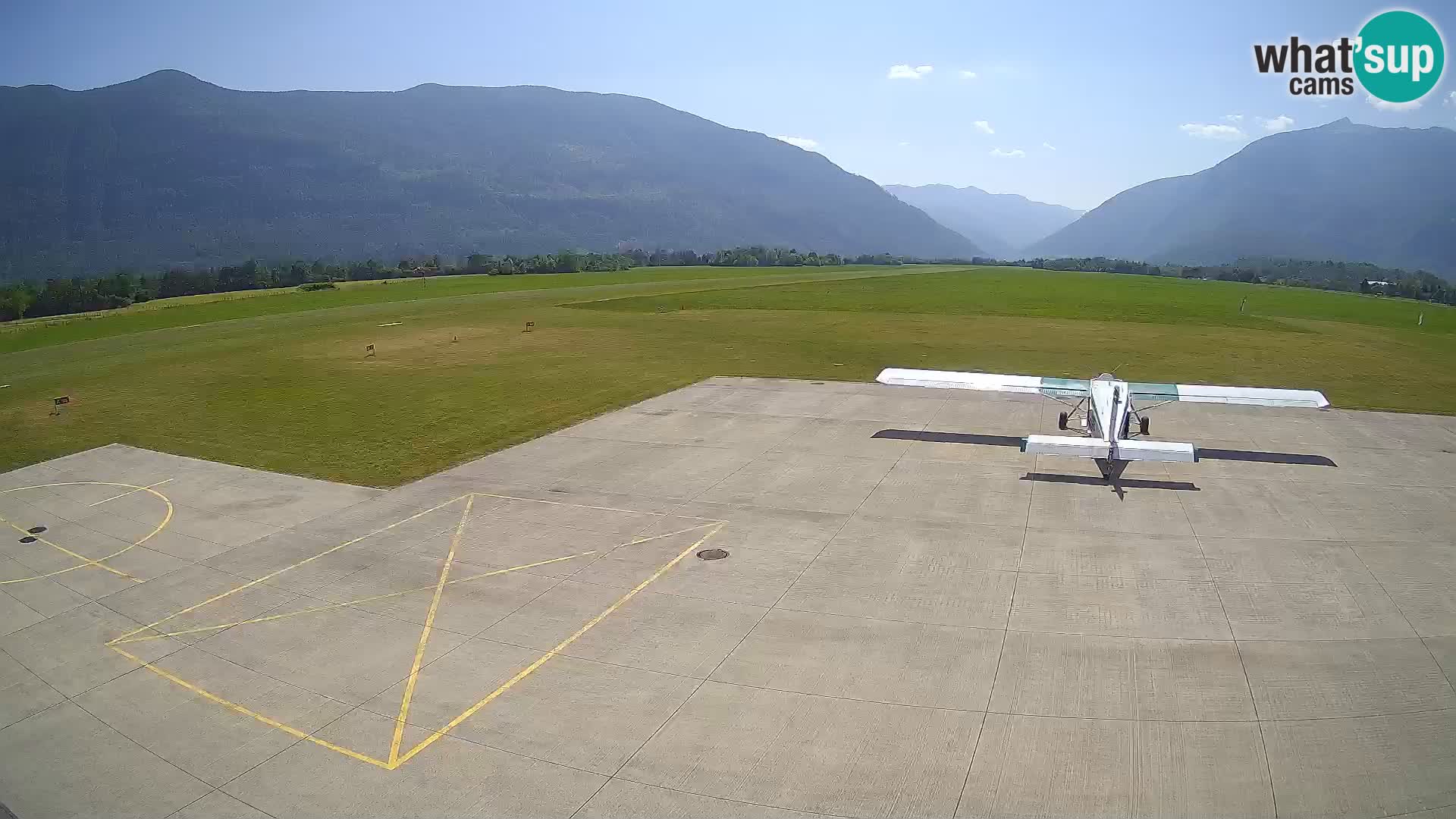 Bovec airport webcam – Skydive Bovec