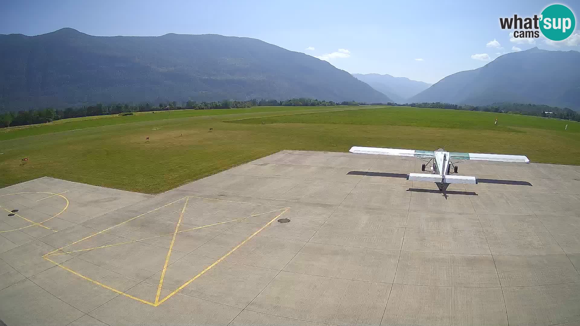 Bovec airport webcam – Skydive Bovec