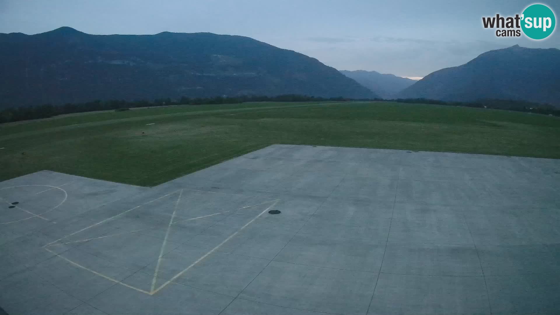 Bovec airport webcam – Skydive Bovec