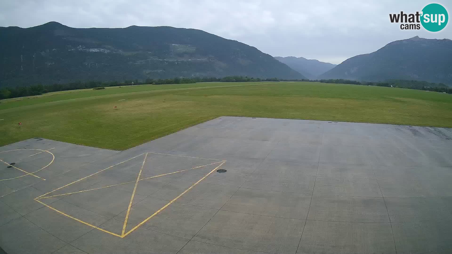 Web kamera zračne luke Bovec – Skydive Bovec