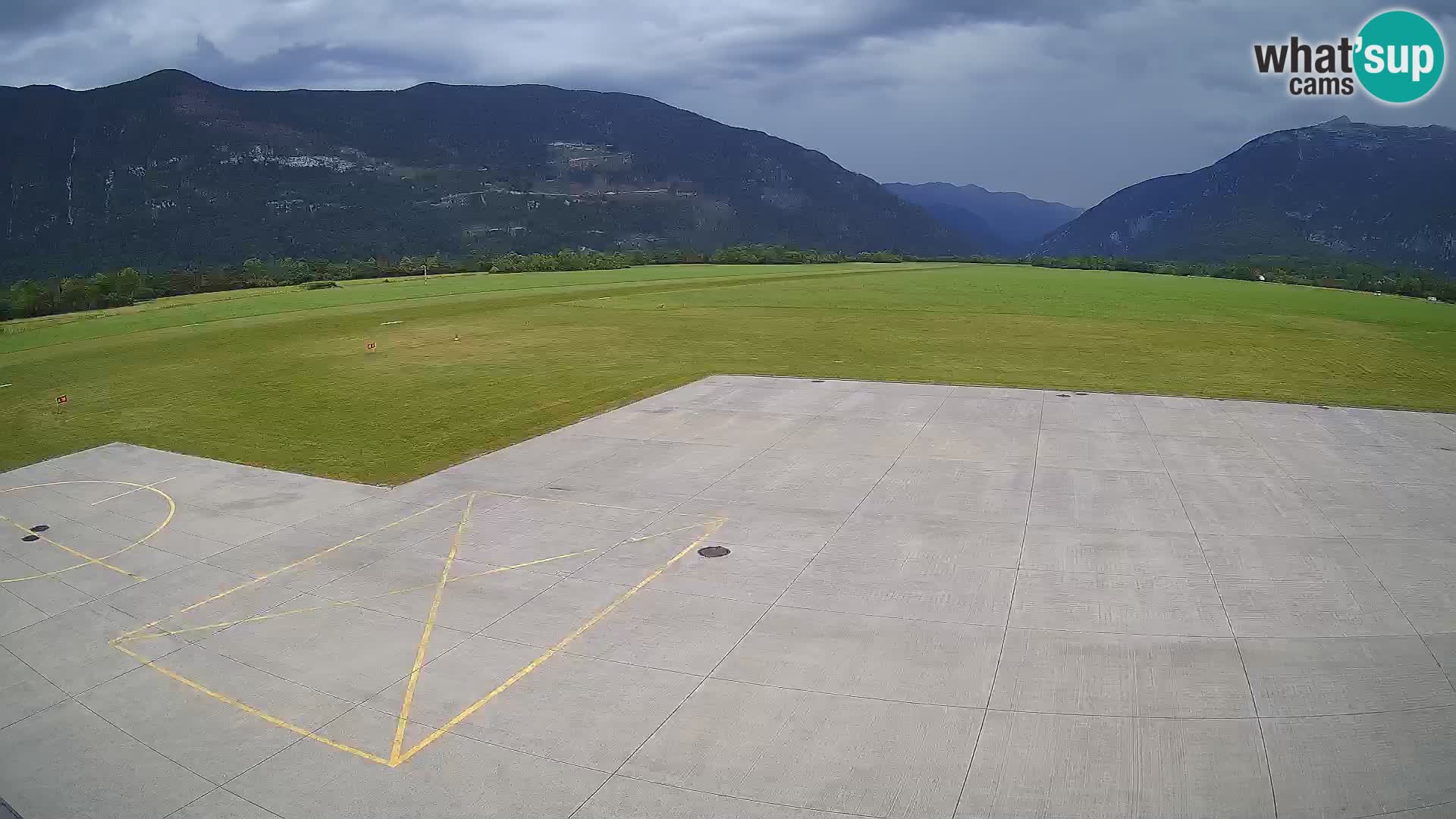 Webcam des Flughafens Bovec – Skydive Bovec