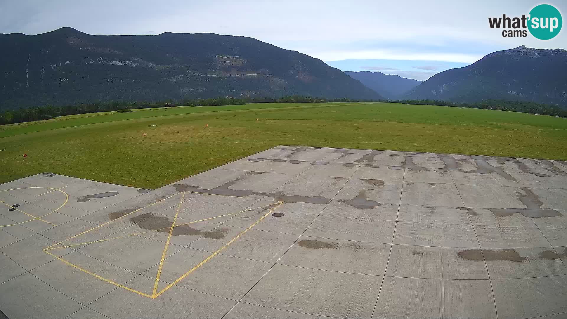 Web kamera zračne luke Bovec – Skydive Bovec