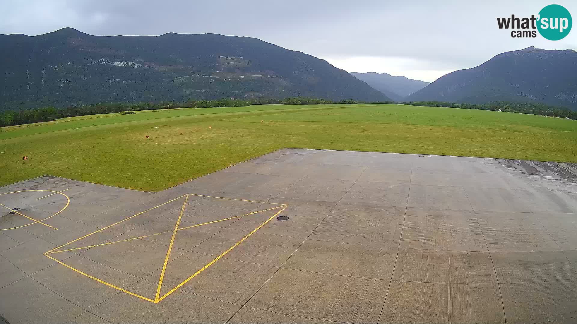 Webcam de l’aéroport de Bovec – Skydive Bovec