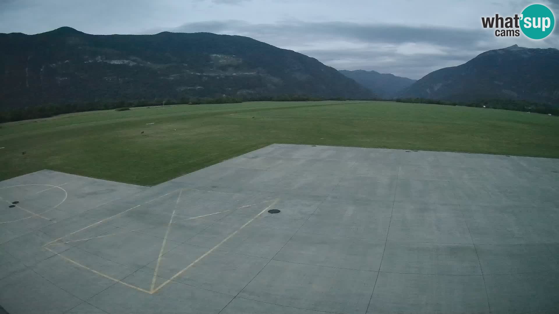 L’aeroporto di Bovec webcam – Skydive Bovec