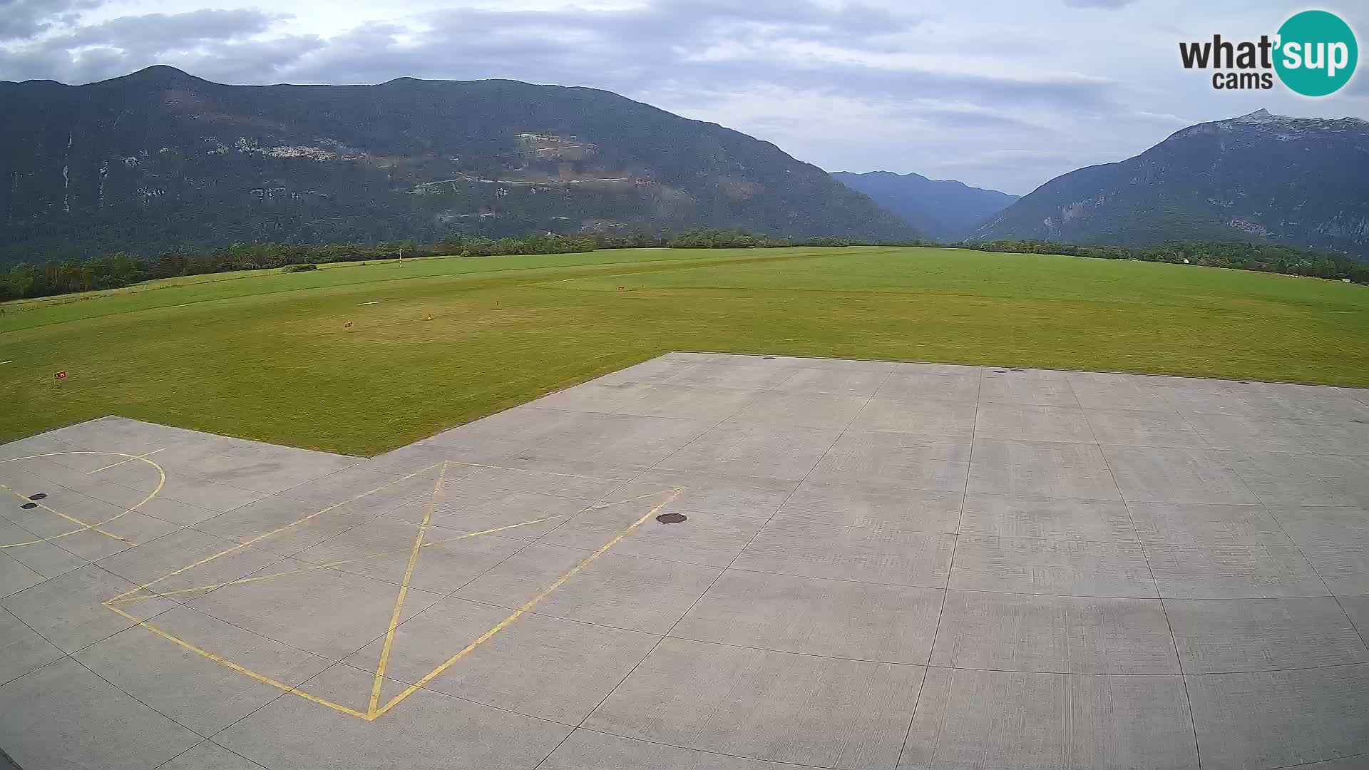 Cámara web del aeropuerto de Bovec – Skydive Bovec