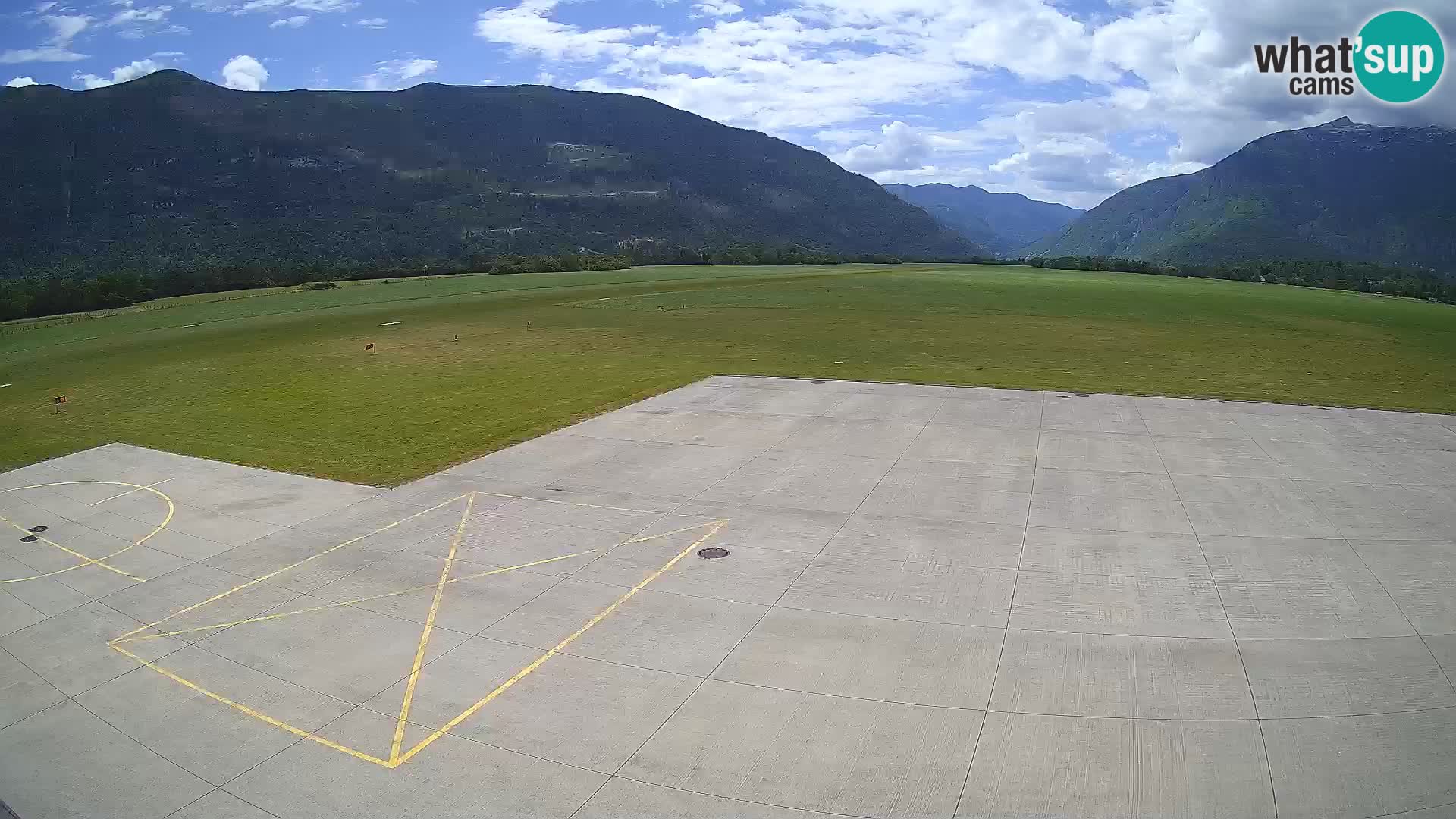 Web kamera zračne luke Bovec – Skydive Bovec