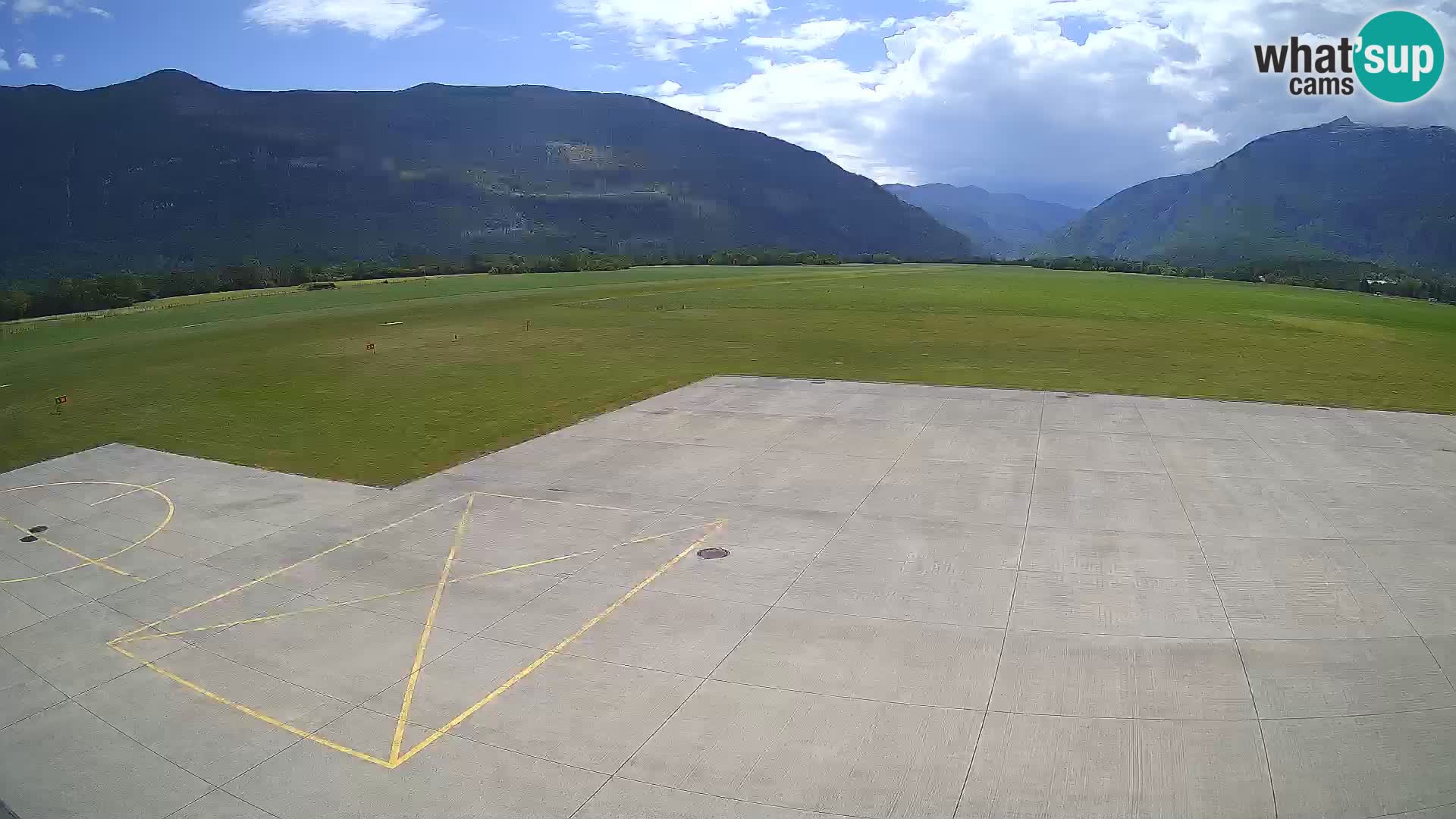 Bovec spletna kamera letališče – Skydive Bovec