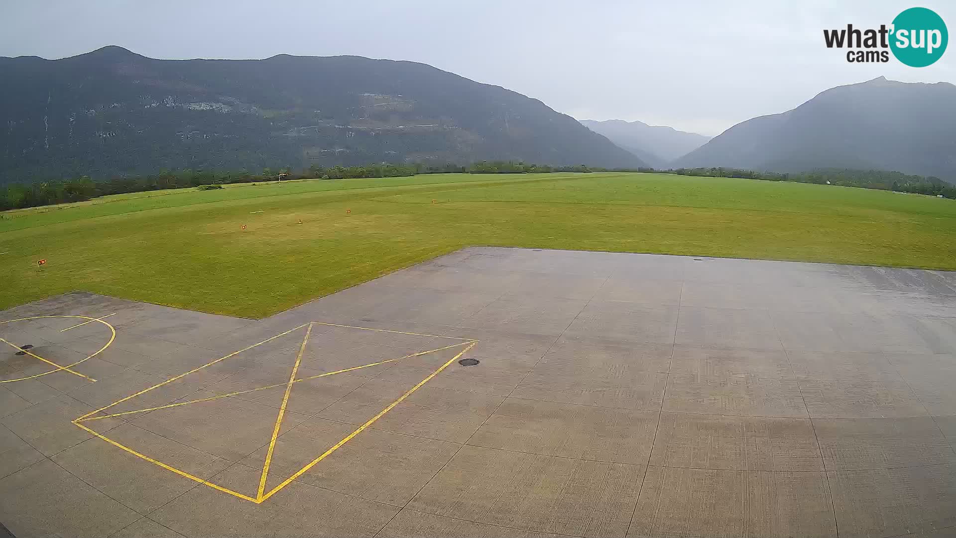 Web kamera zračne luke Bovec – Skydive Bovec