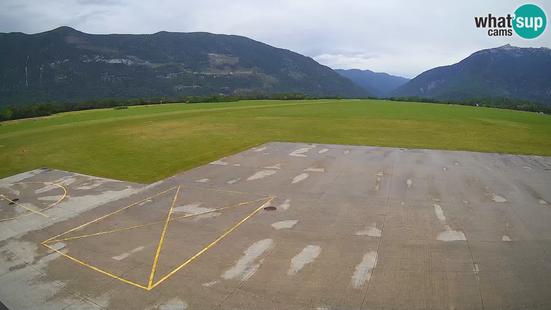 Web kamera zračne luke Bovec – Skydive Bovec
