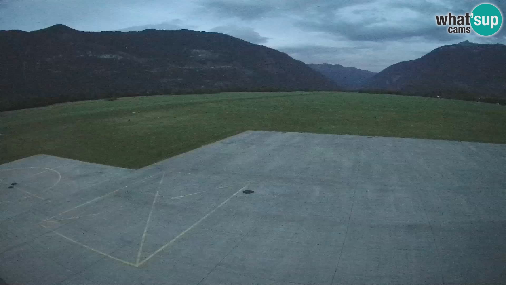 Cámara web del aeropuerto de Bovec – Skydive Bovec