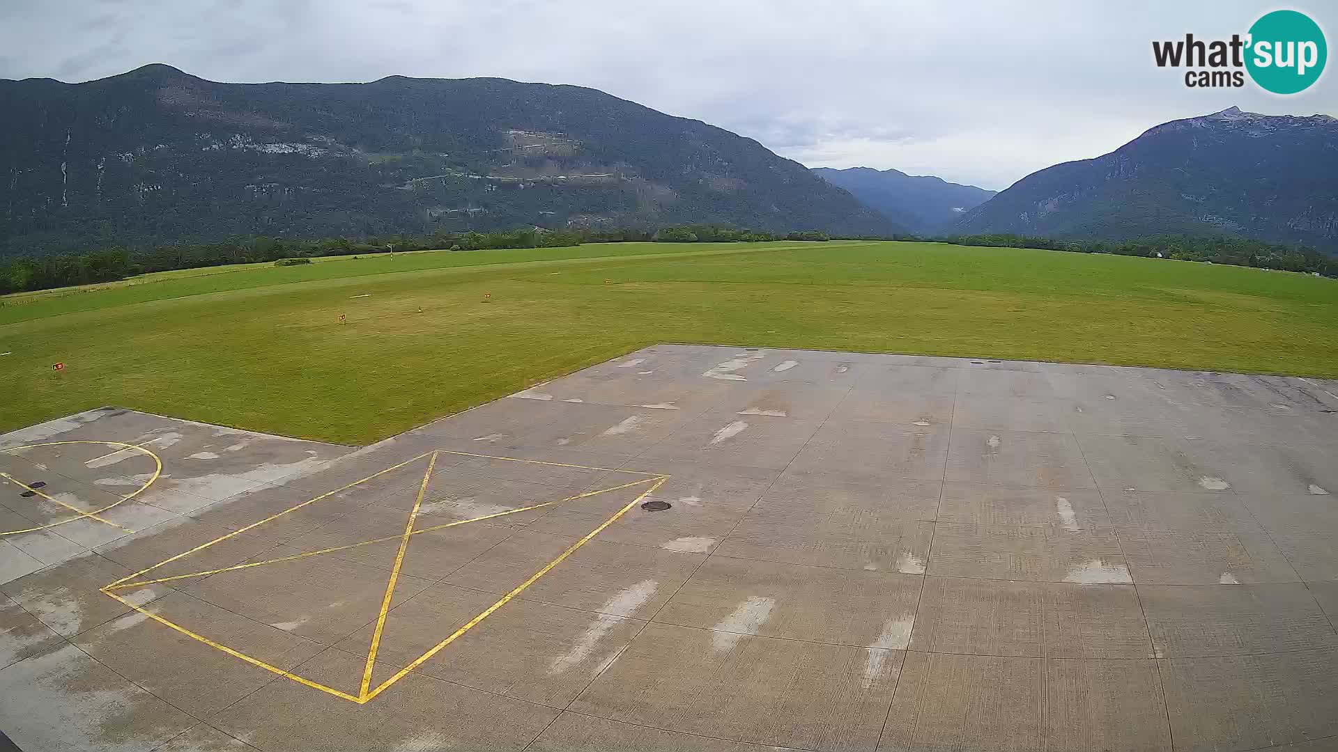 Web kamera zračne luke Bovec – Skydive Bovec