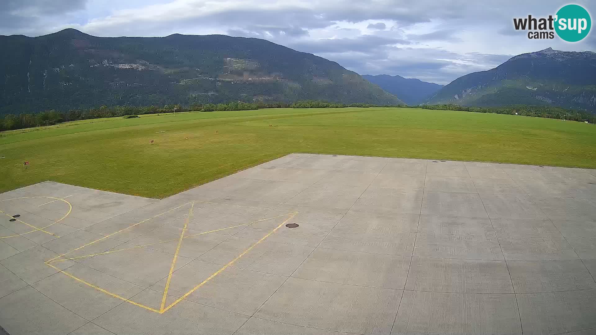 Web kamera zračne luke Bovec – Skydive Bovec