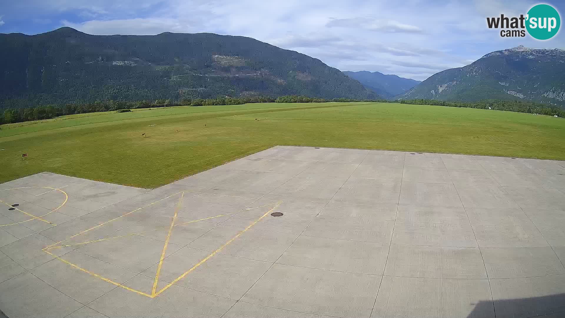 Bovec airport webcam – Skydive Bovec